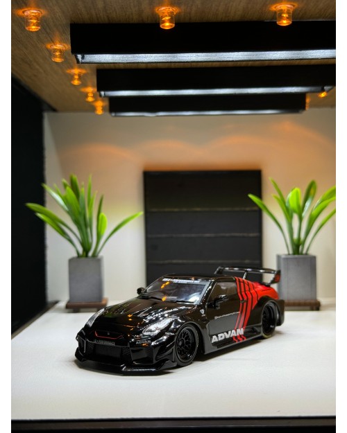 Nissan GTR R35 LB ADVAN 1/43