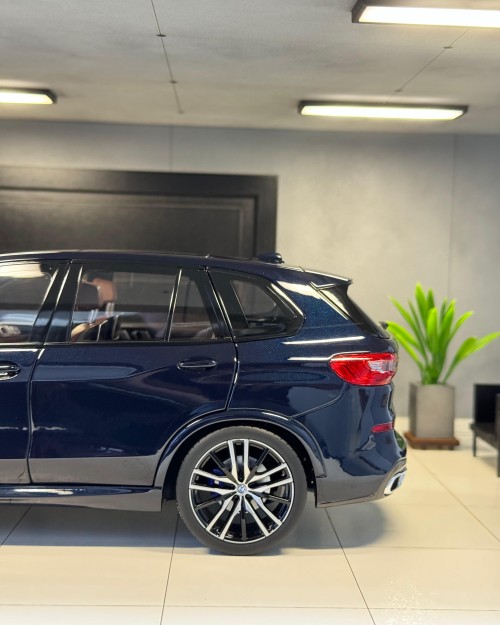 BMW X5 SPORT BLACK METALLIC 2019 1/18 - NOREV