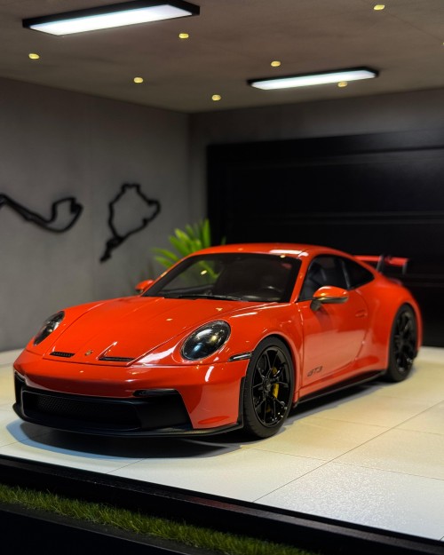 Porsche 911 992 GT3 Coupe Orange Norev 1/18