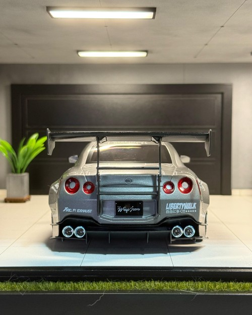 Nissan GT-R (R35) 2022 Liberty Walk Body Kit 2.0 1:18 