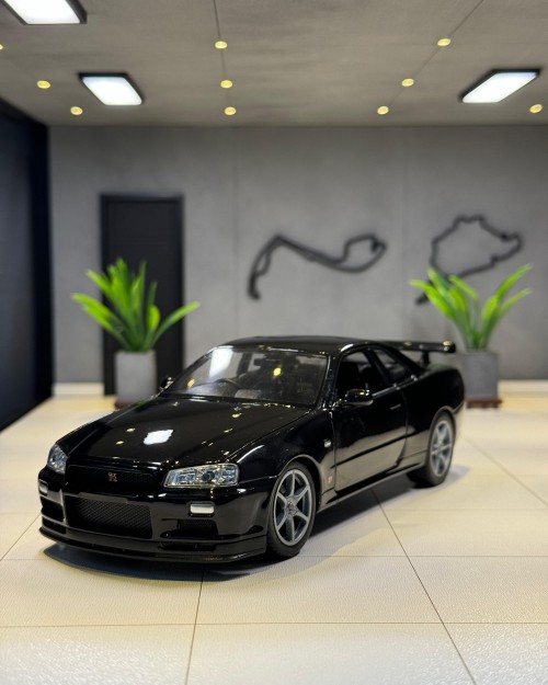 NISSAN SKYLINE GT-R R34 – PRETO 1/24