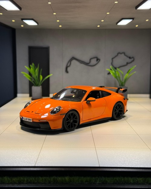 PORSCHE 911 GT3 - ORANGE 1/24