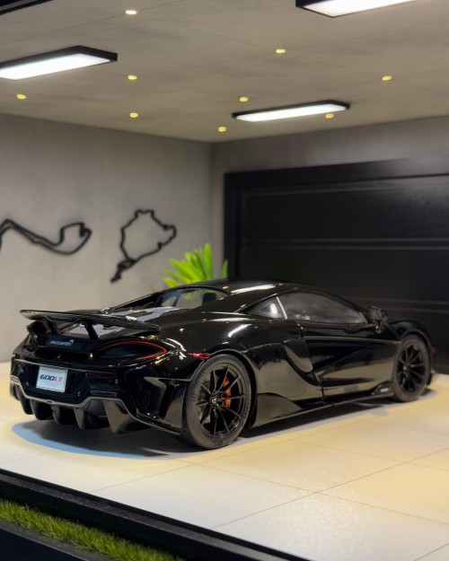McLaren 600LT 2018 1/18 